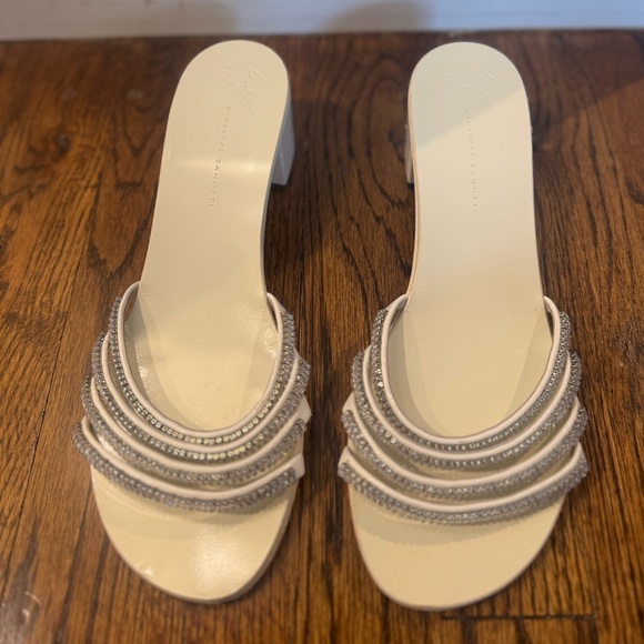 Giuseppe Zanotti Iride 40 White Crystal Block Heel Sandals - Picture 2 of 4